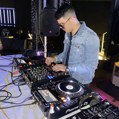 Adrian Linares image