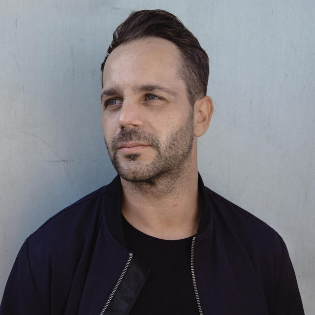 Alex Niggemann image