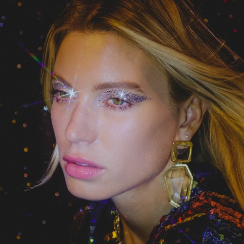 Anabel Englund image