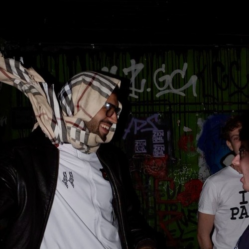 arminarminarmin image