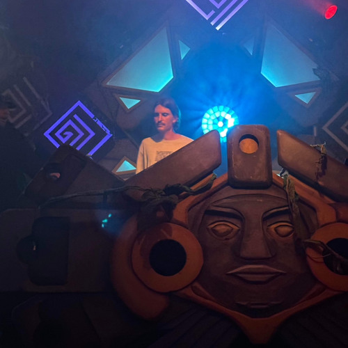 Breaking Noise image