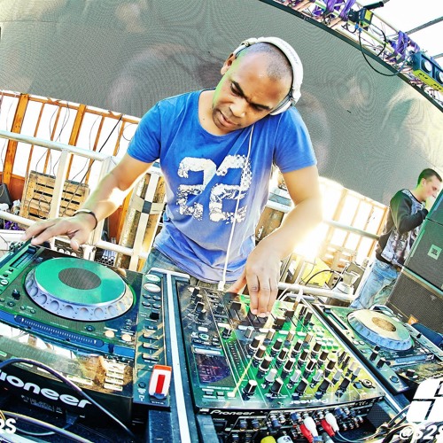 Matt Jam Lamont image