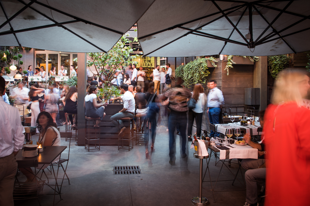 Deus Cafe gallery image