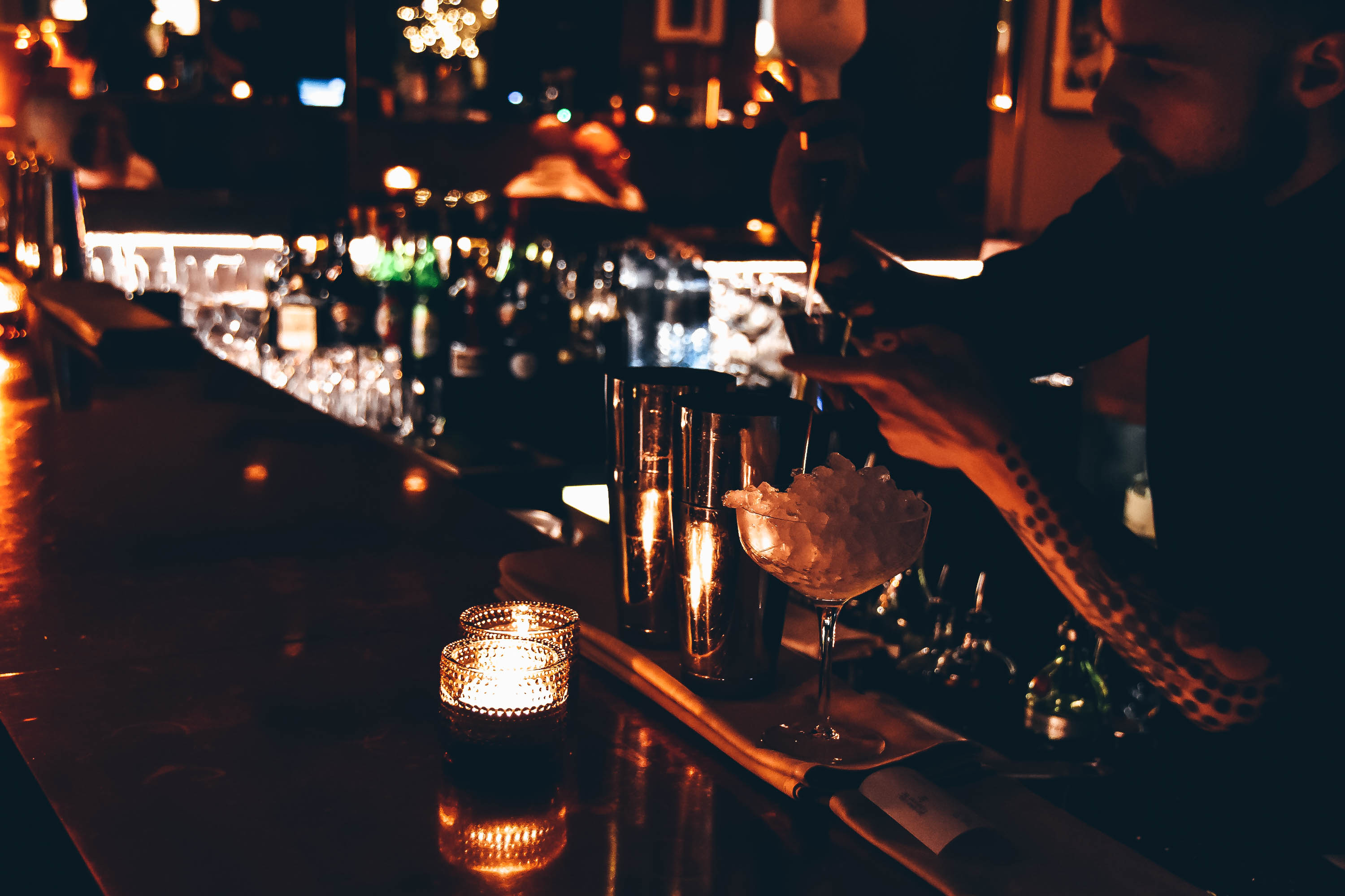 ERNST Bar gallery image