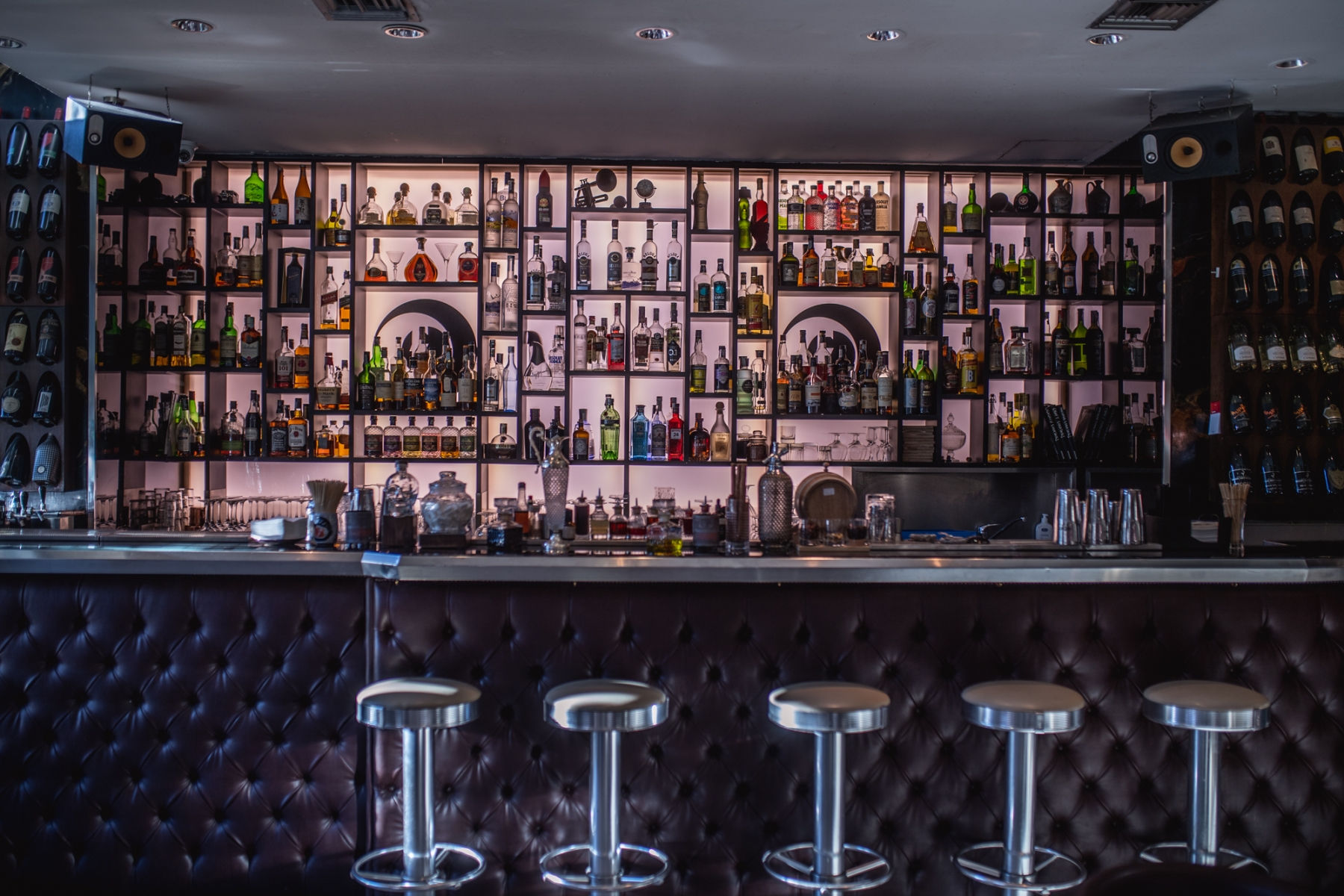 Frank Bar gallery image