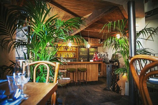 L'entrée des artistes (Pigalle) gallery image