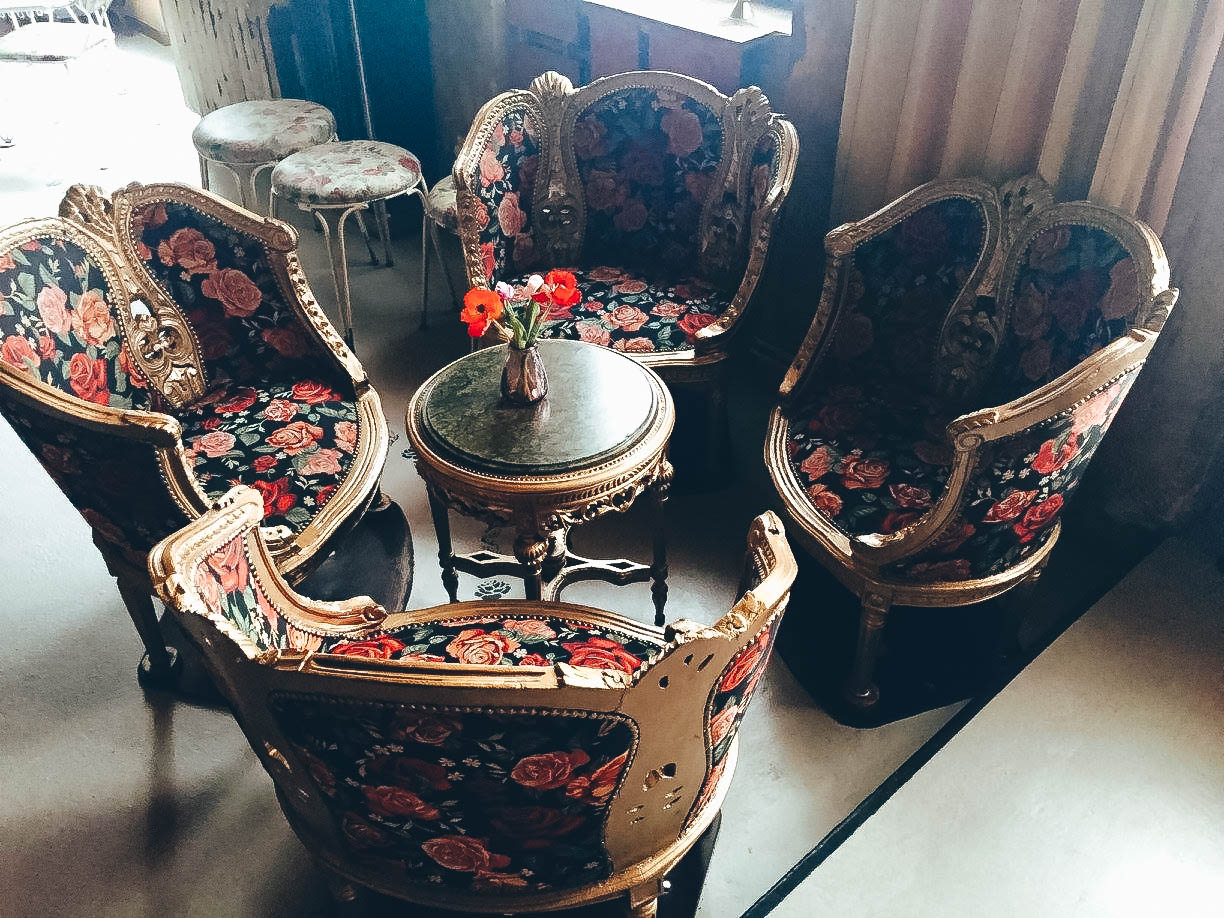 Wohnzimmerbar gallery image