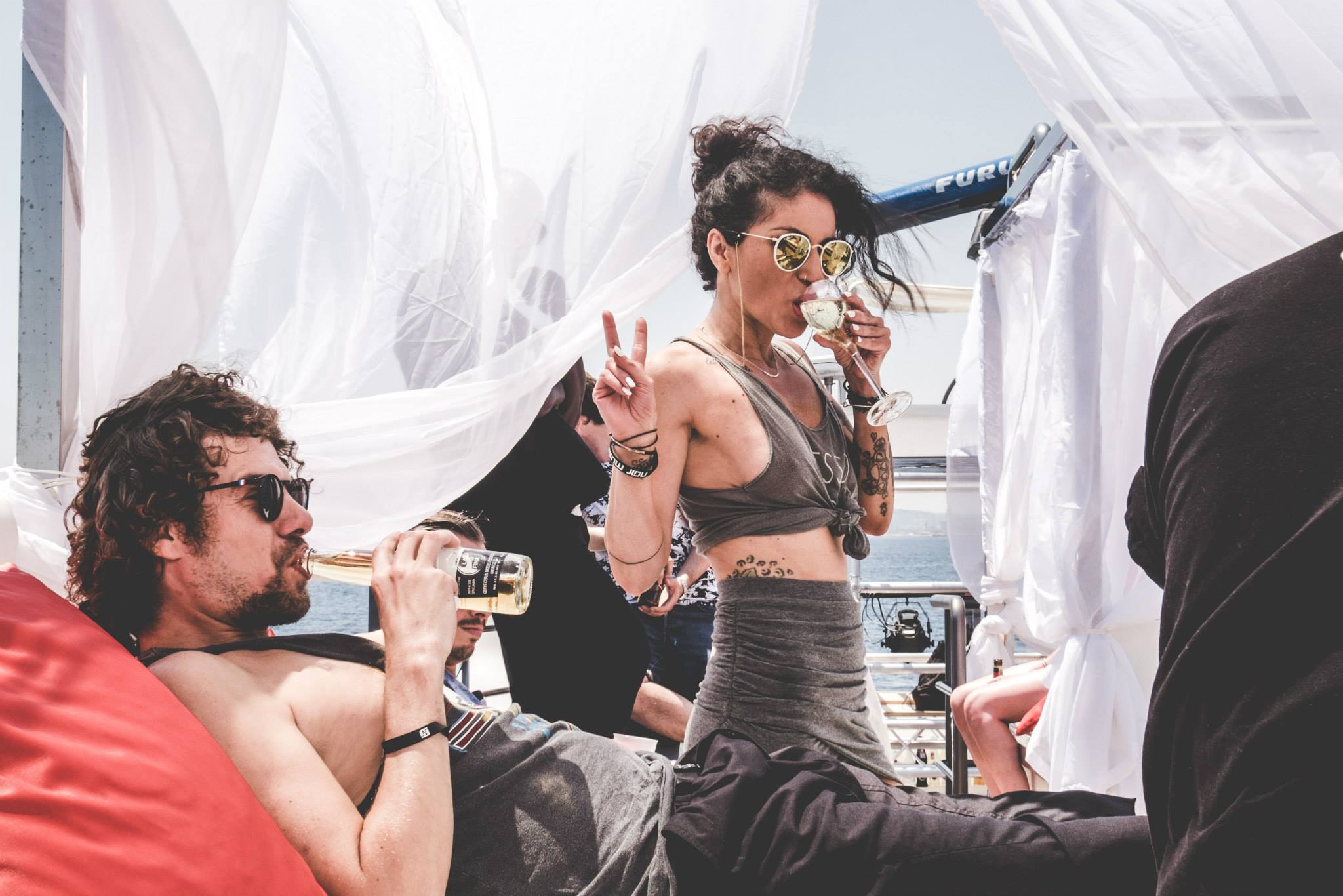 yacht party barcelona