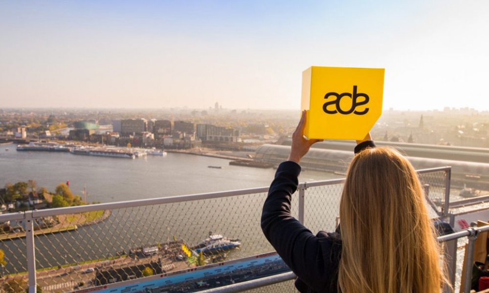 Underworld Approda all’ADE