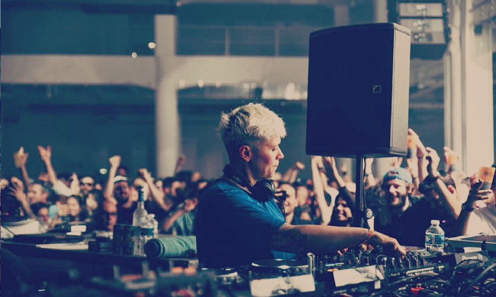 Jennifer Cardini será la protagonista en El Living este domingo