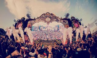 Featured image for: UNITE with Tomorrowland will connect Barcelona via satellite with the DJ sets by Afrojack, Armin van Buuren and Dimitri Vegas & Like Mike