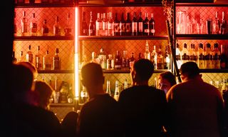 Featured image for: Los 25 mejores bares de Barcelona y por qué visitar cada uno de ellos