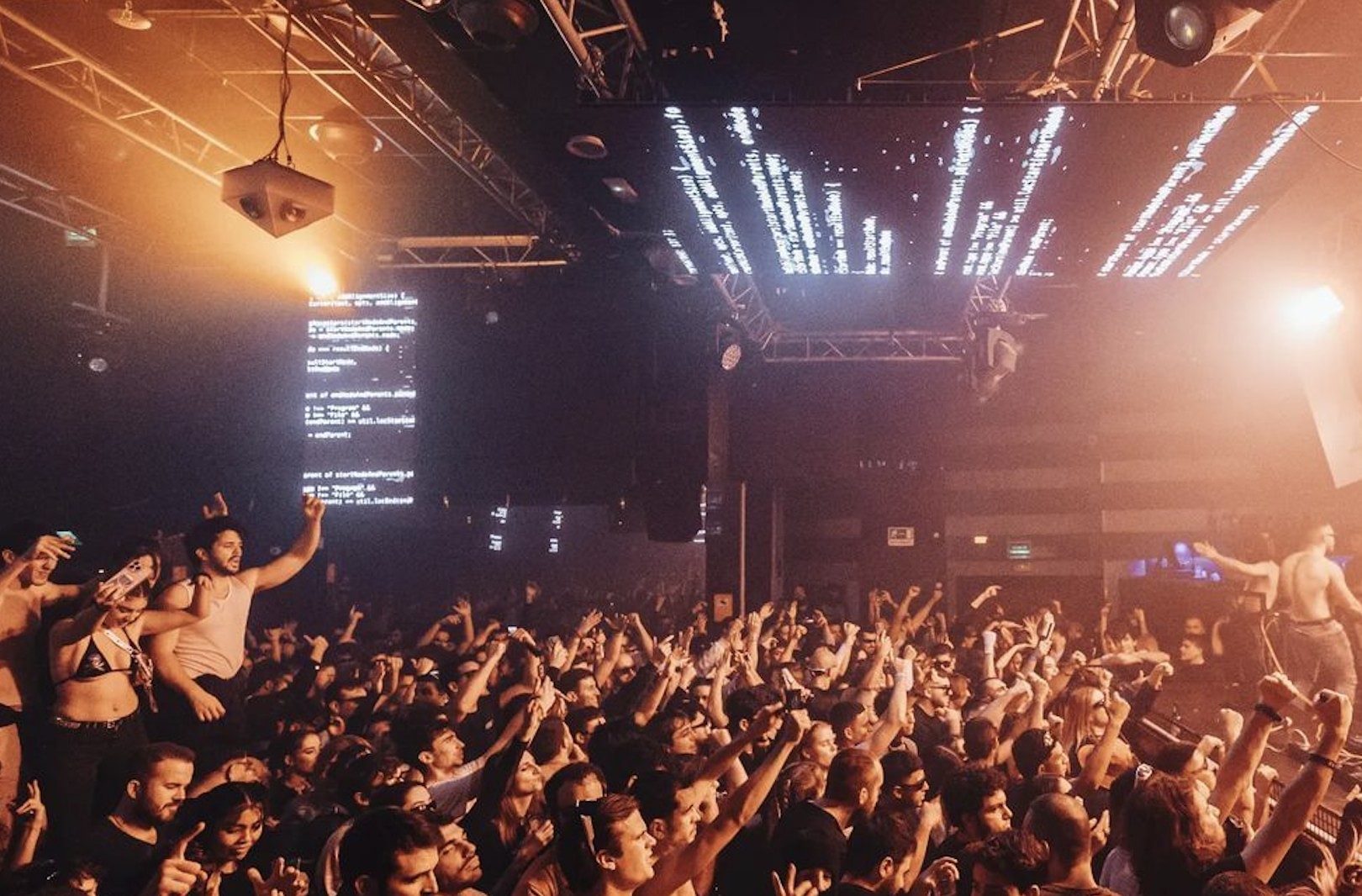 Los mejores clubs de Valencia en 2025 ( …y por qué deberías visitarlos todos)