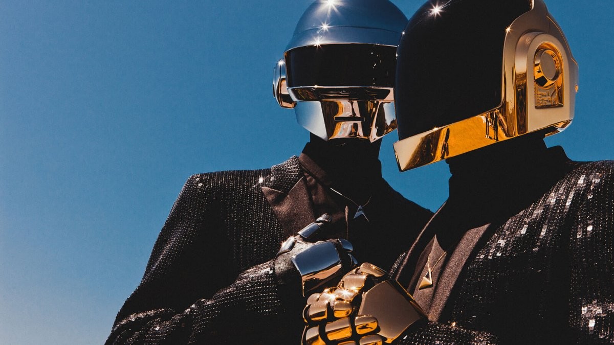 ‘Random Access Memories’ – The collaborators: the five-part mini-documentary by Daft Punk you cannot miss.