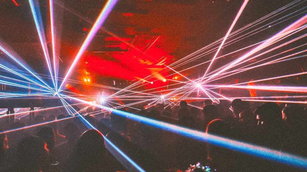 Lasers and crowd in one of the best techno clubs Madrid, Mondo Disko