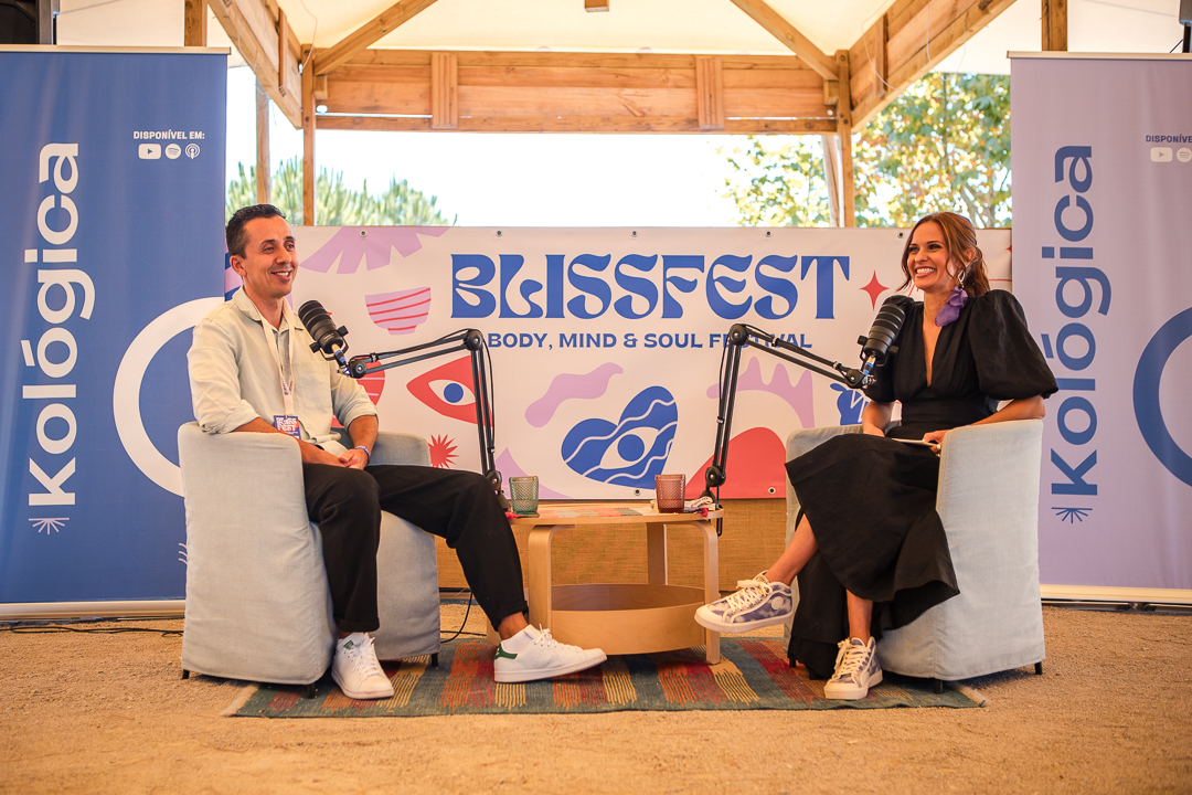 Jorge Coutinho and Sofia Varatojo recording Blissfest podcast live at Sesimbra