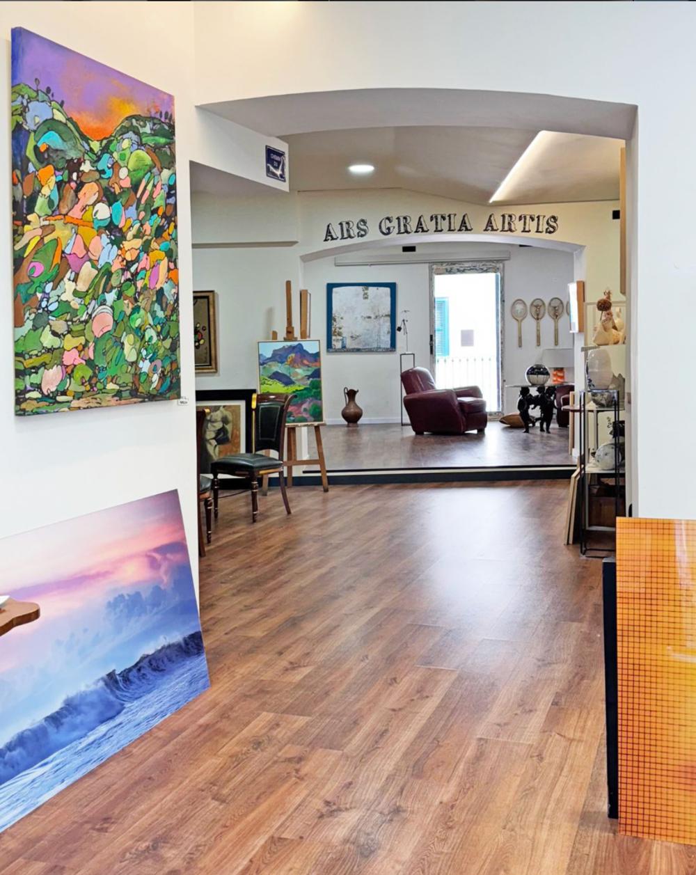 Art Home