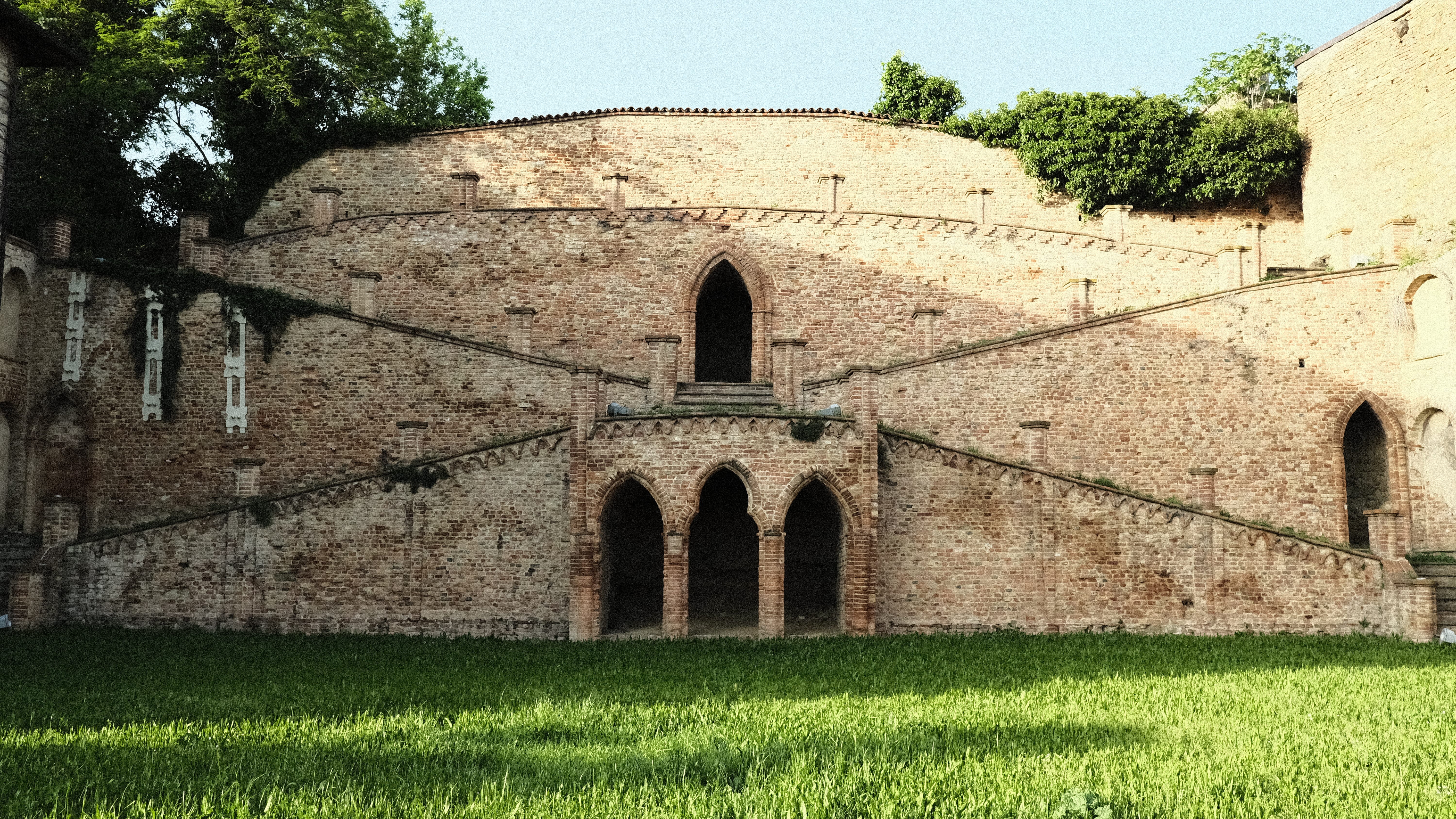 Cortile dei Camminatori di Domande L. Nattino image