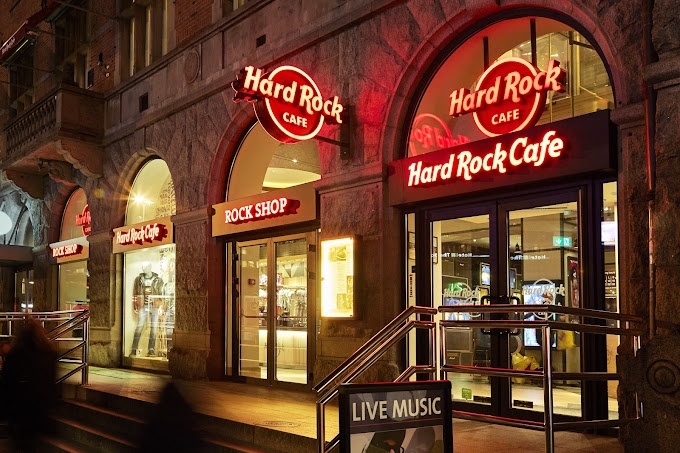 Hard Rock Café image