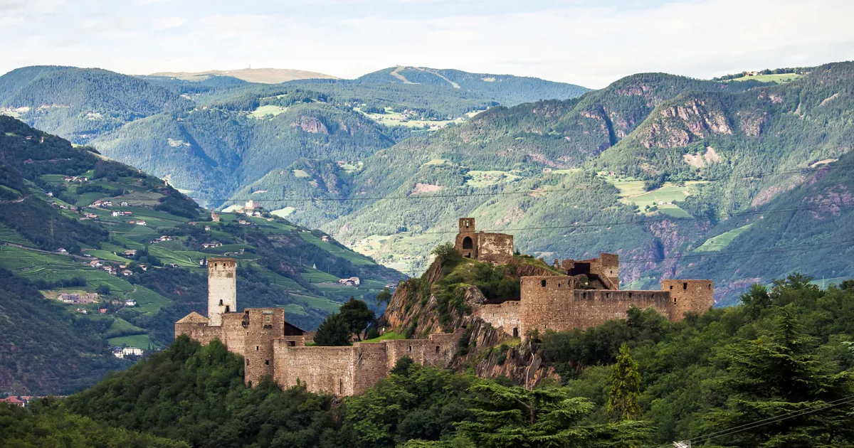 LALUNA I Schloss Sigmundskron image
