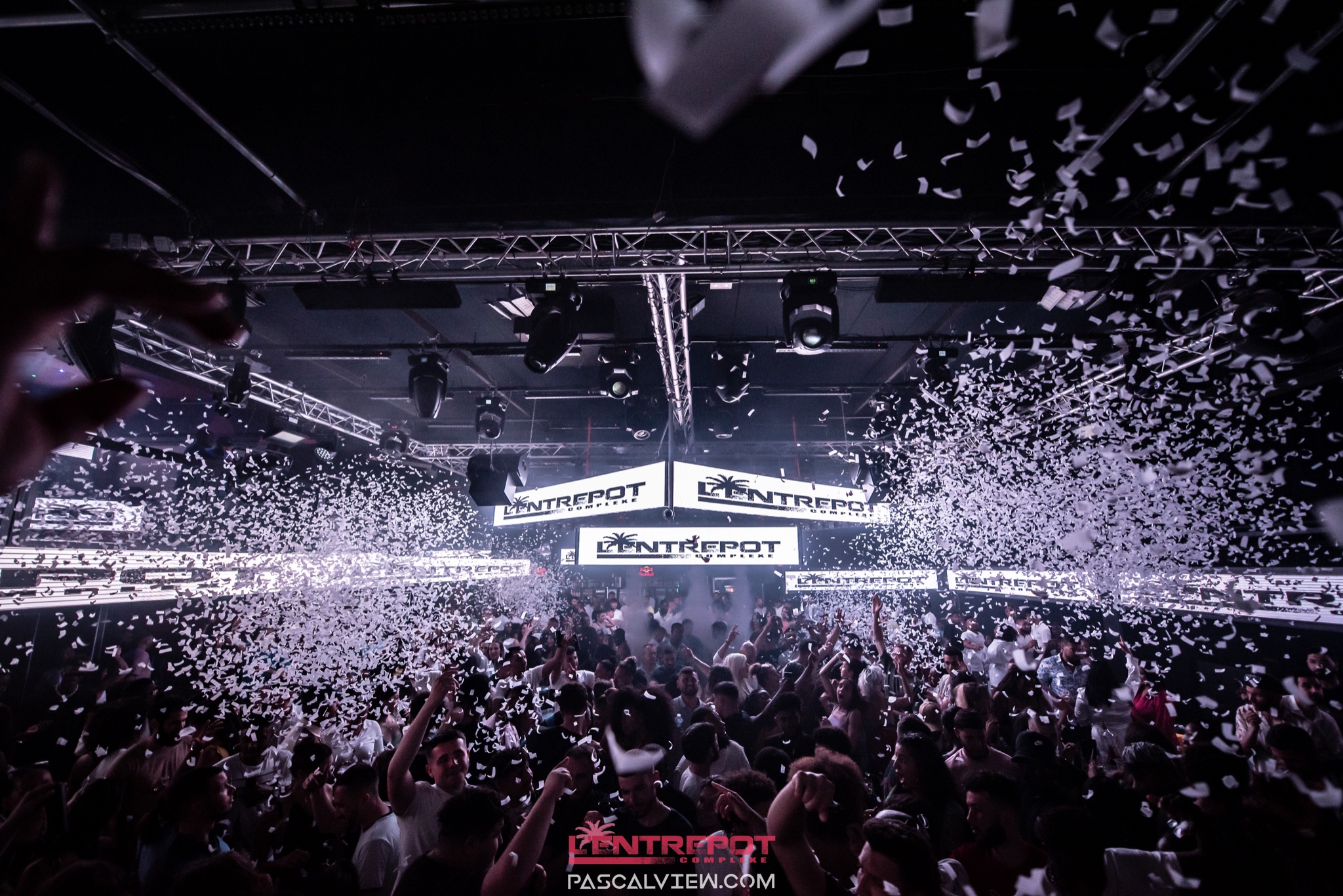 L'Entrepôt Complexe image