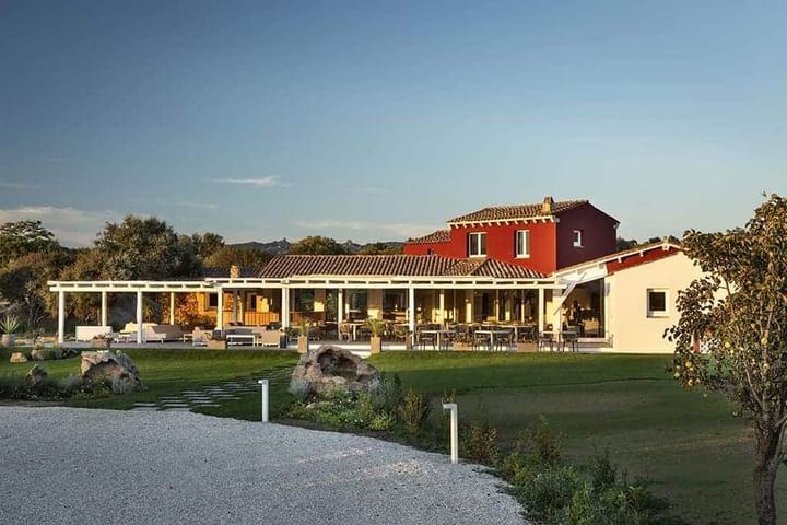 Cover for venue: Li Neuli Country Club