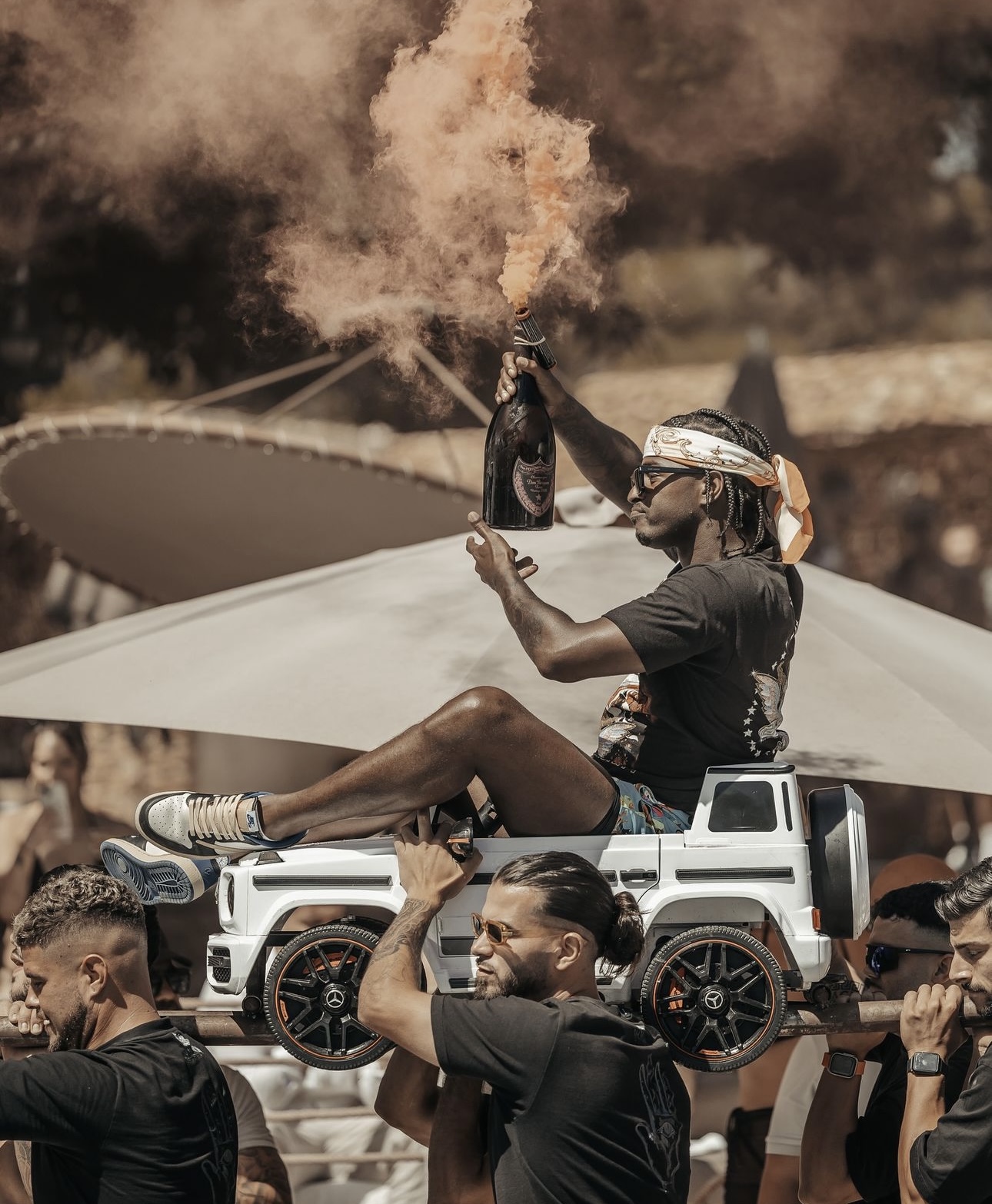 NAÔ POOL CLUB image