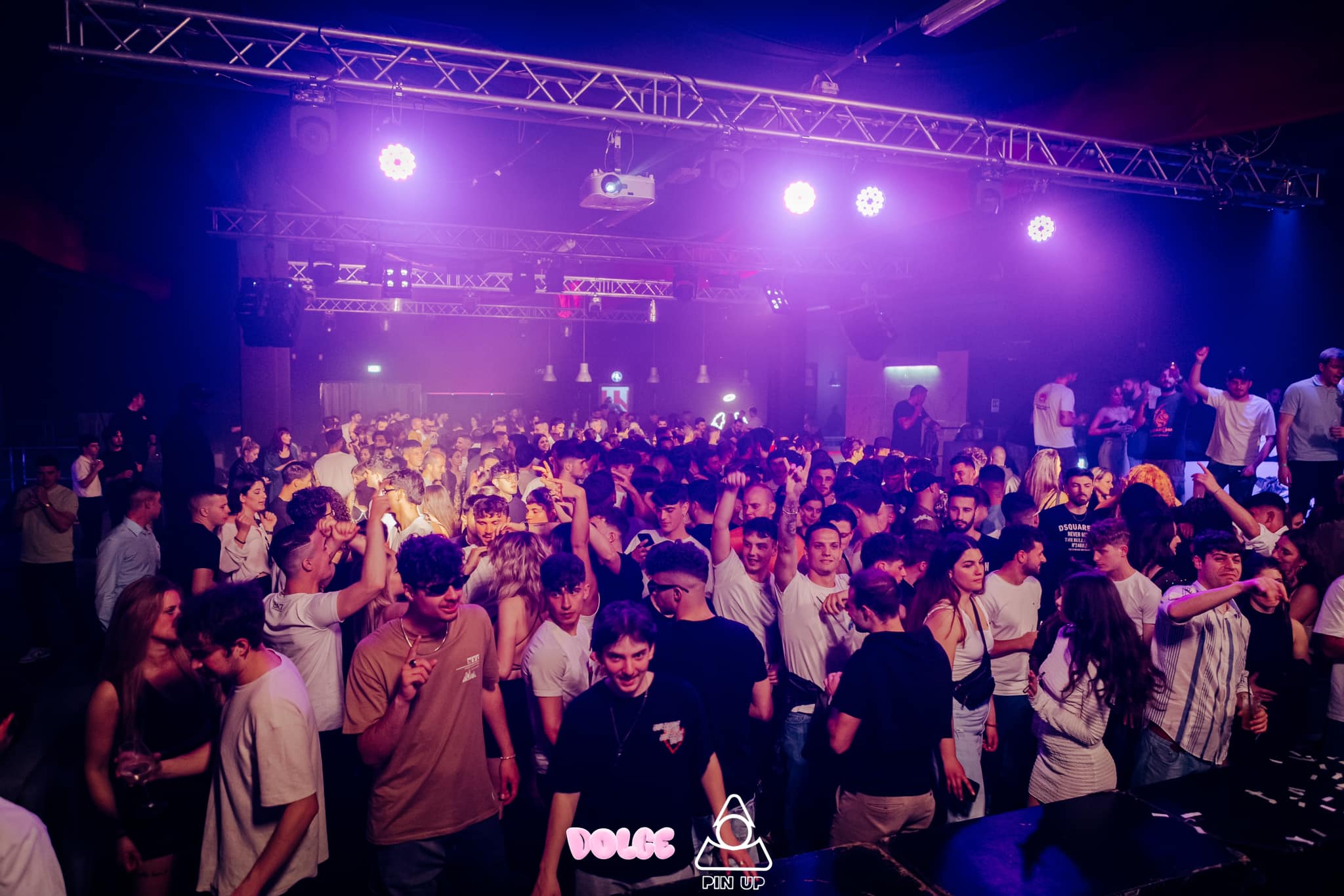 Pin Up Disco Club image