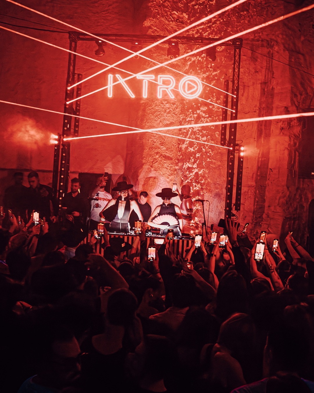 Sa Cova de S' Embat image