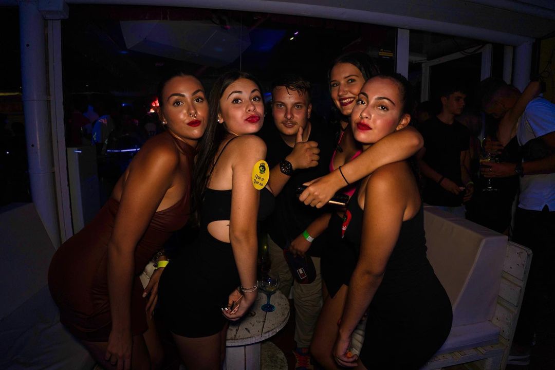 Stop in Brasil image