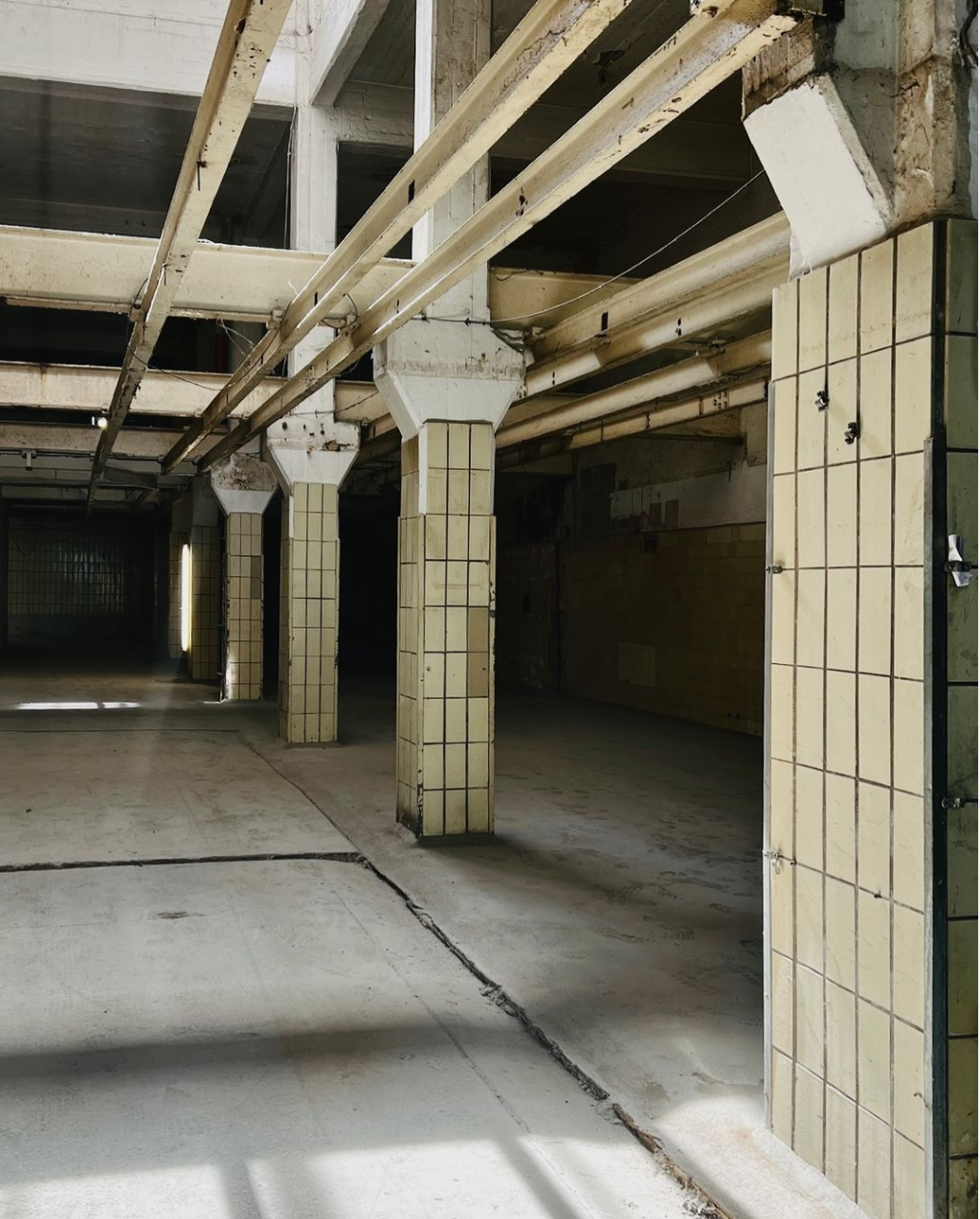 Warehouse D - Halle D image