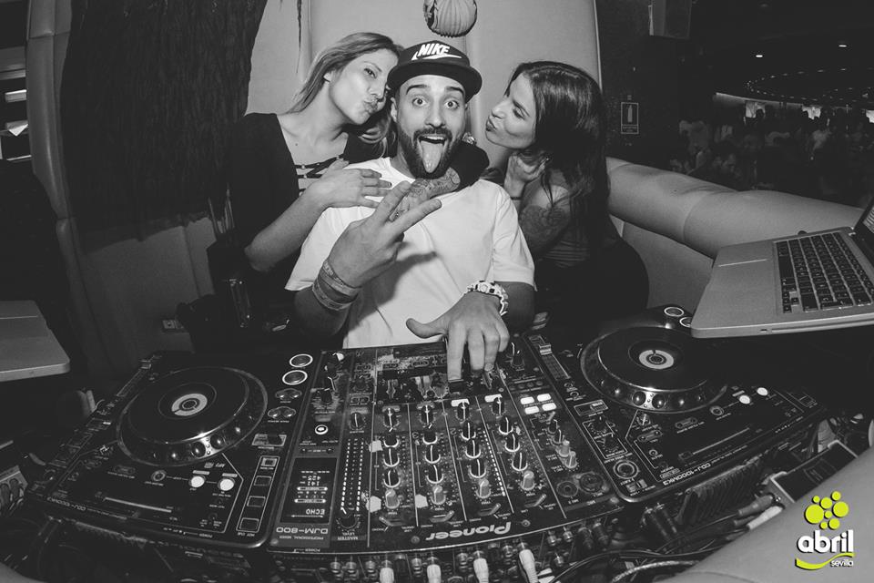 Abril Sevilla gallery image