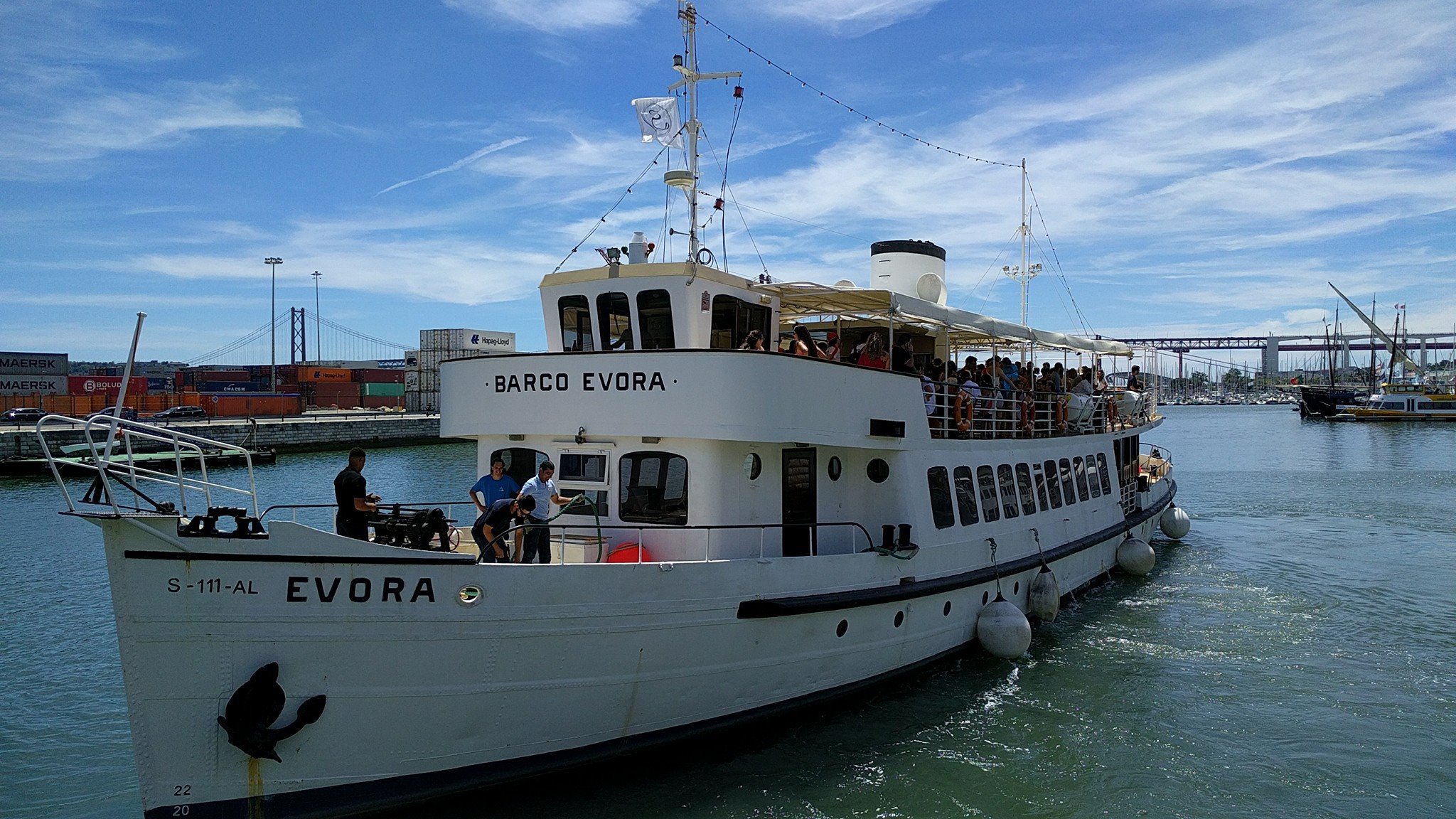 Barco Evora