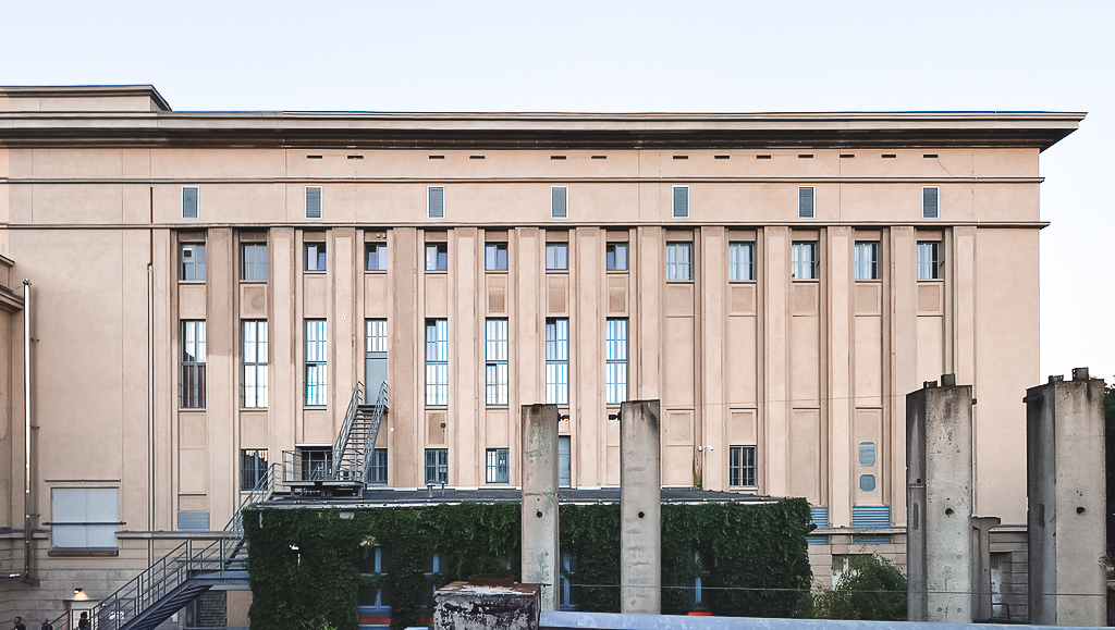 Berghain | Panorama Bar | Säule gallery image
