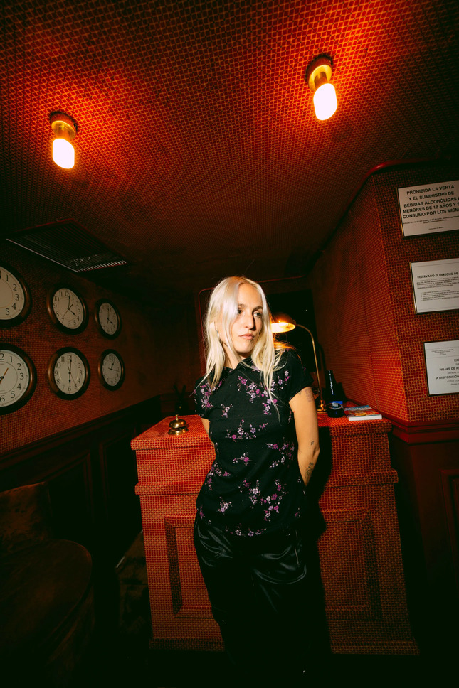 El Internacional gallery image