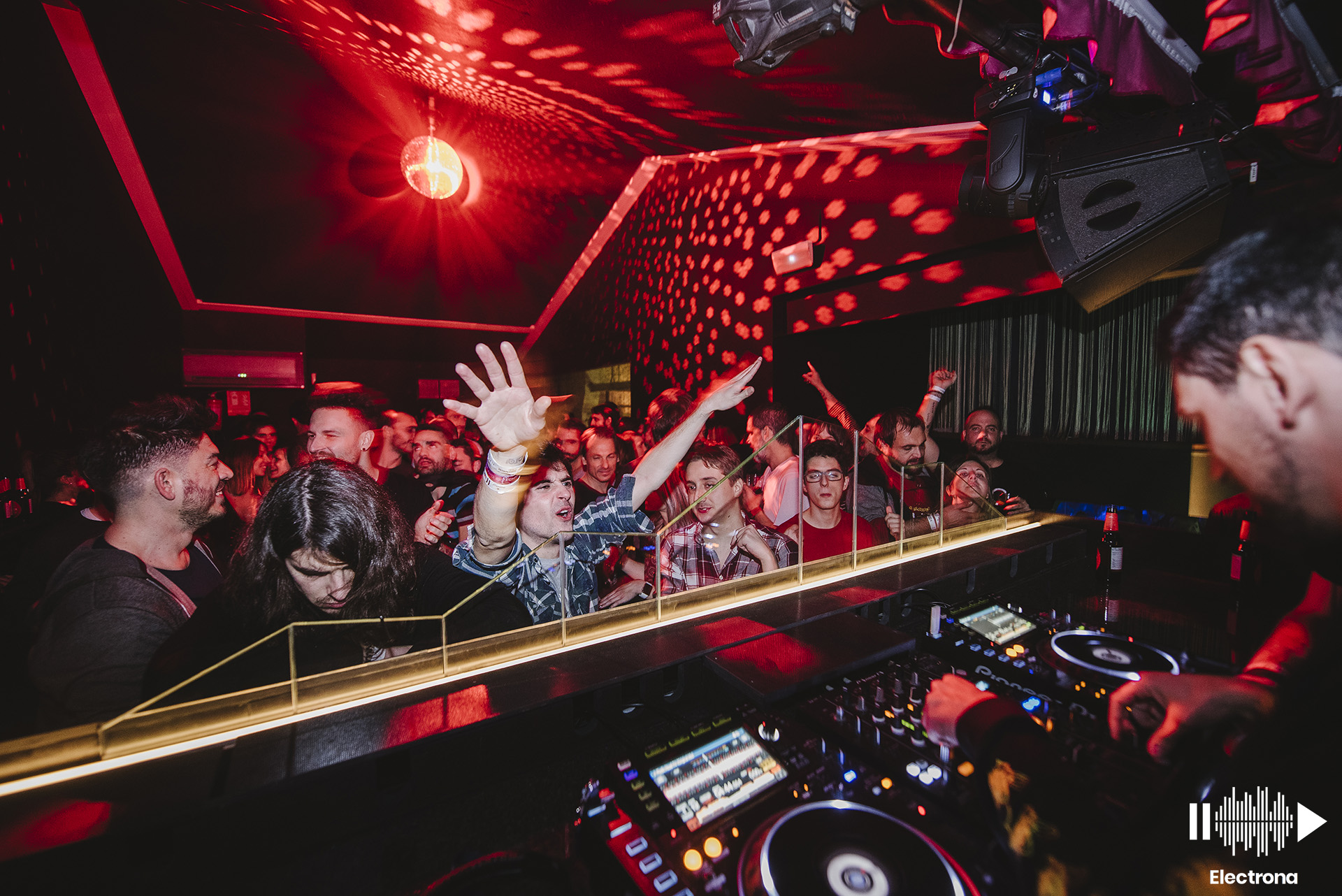 Electrona Club gallery image