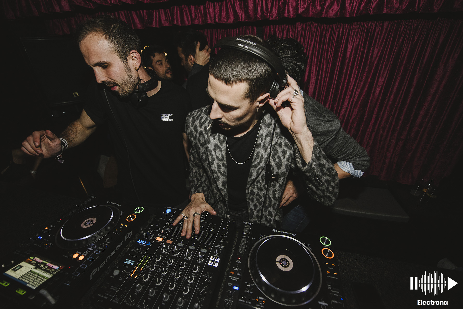 Electrona Club gallery image