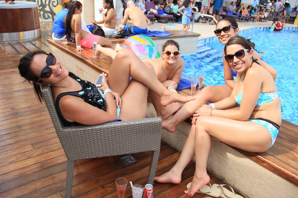 Float Pool Bar at Hard Rock Hotel gallery image