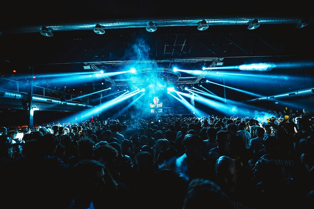 Industrial Copera gallery image