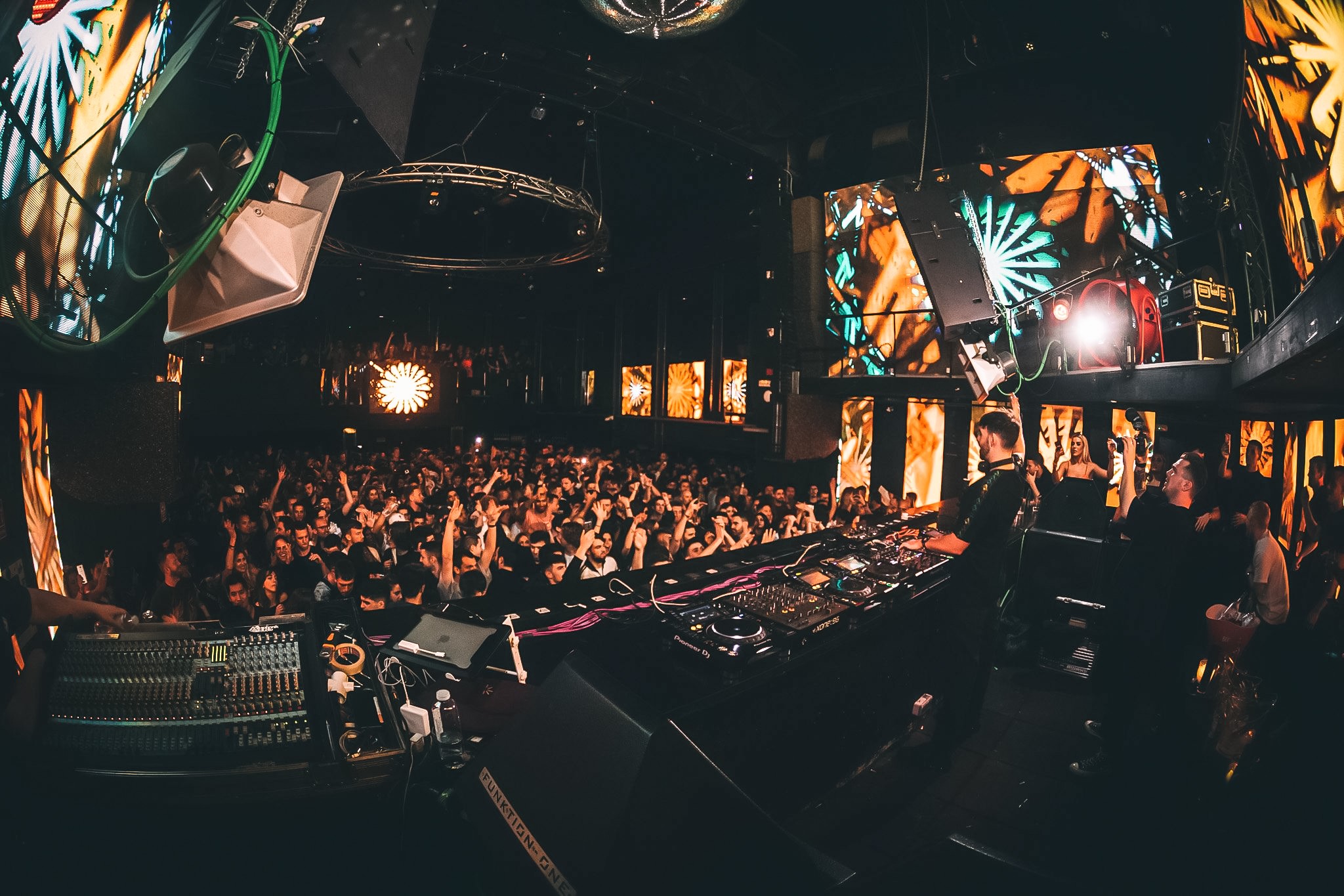 INPUT High Fidelity Dance Club