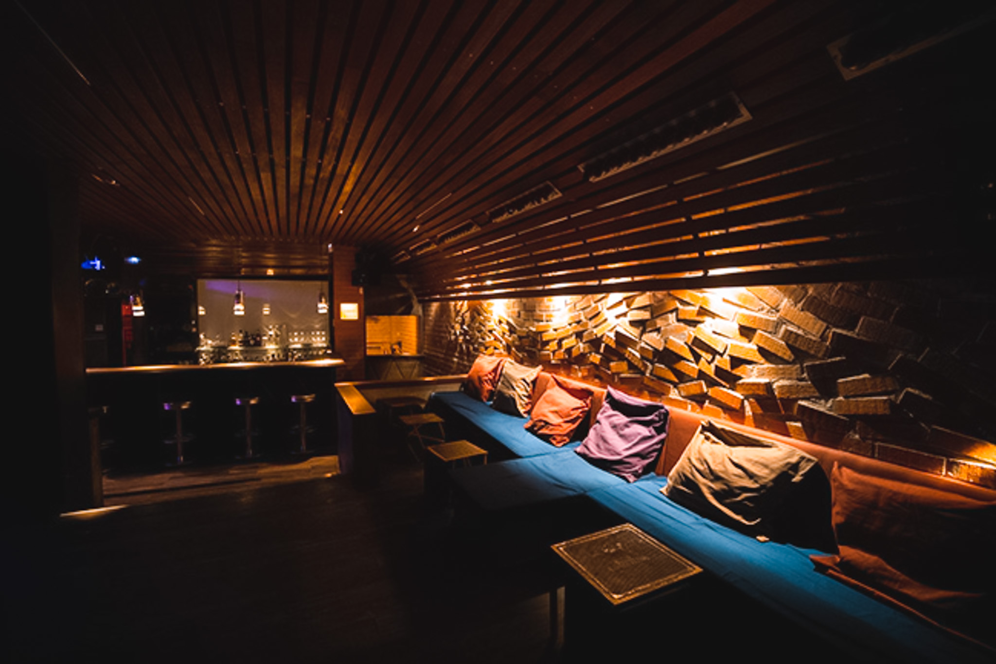 Intruso Bar gallery image