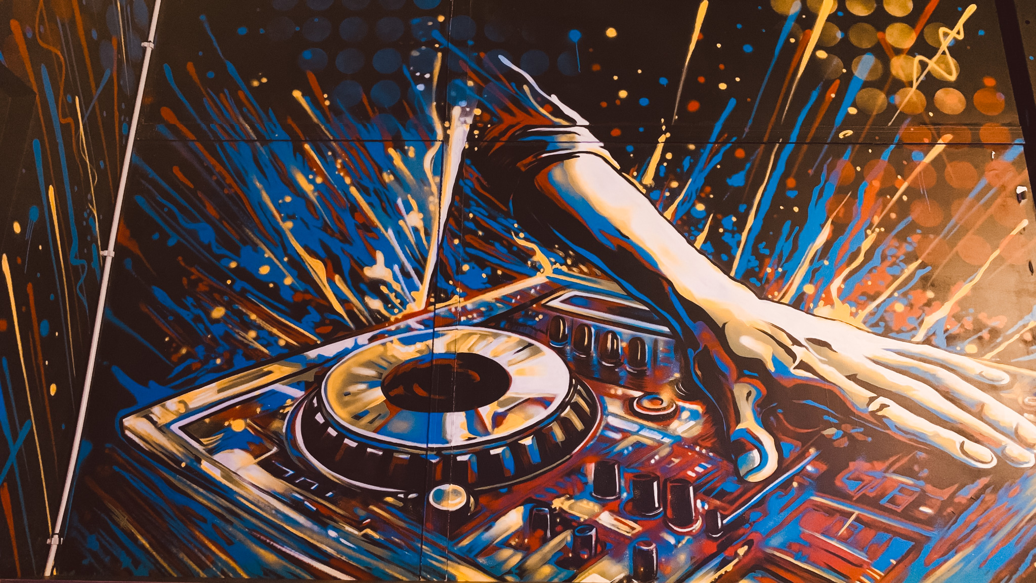 Kandinsky Lounge Club gallery image