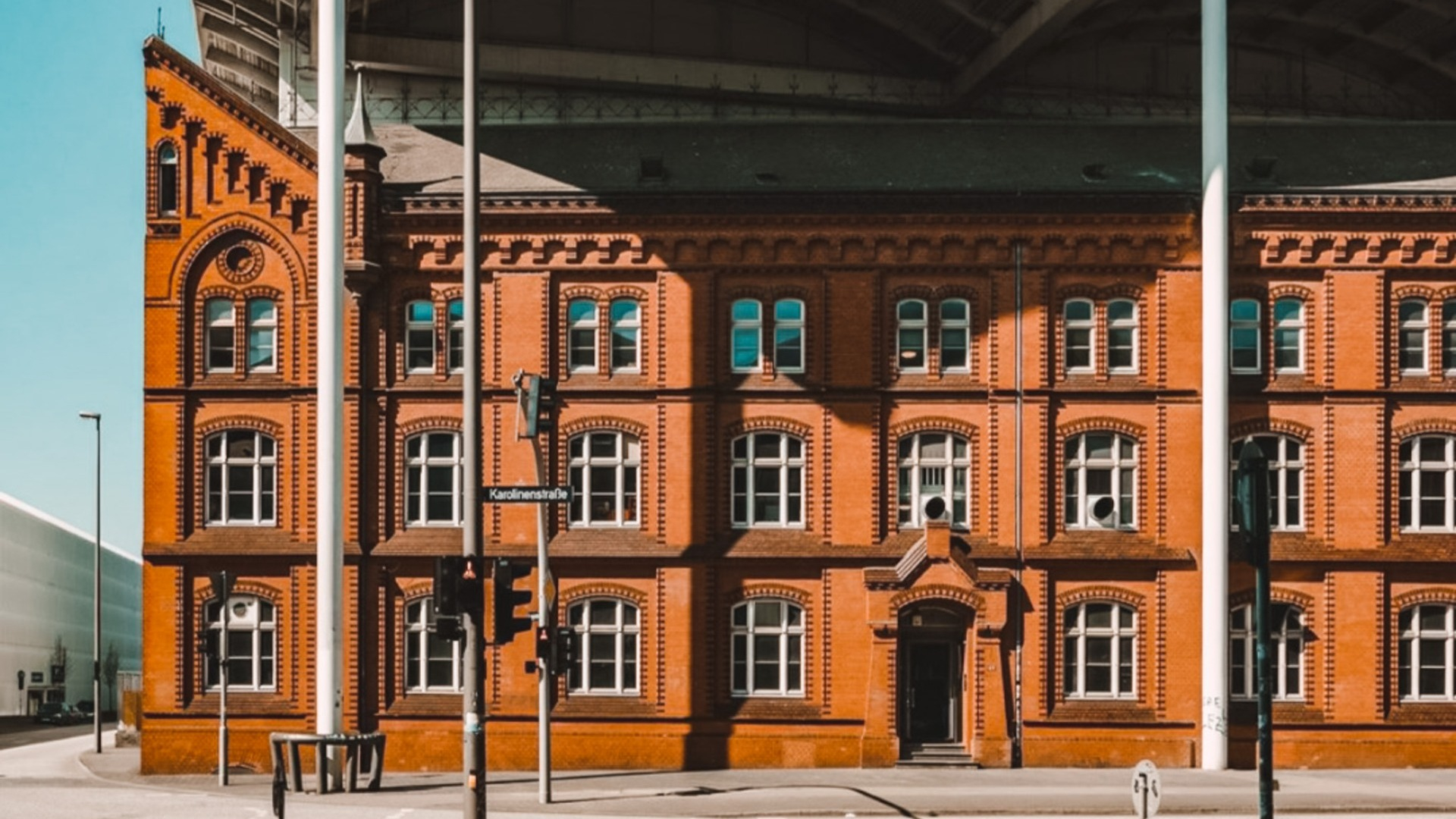 Karoline gallery image