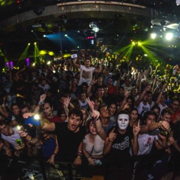 La Riviera gallery image