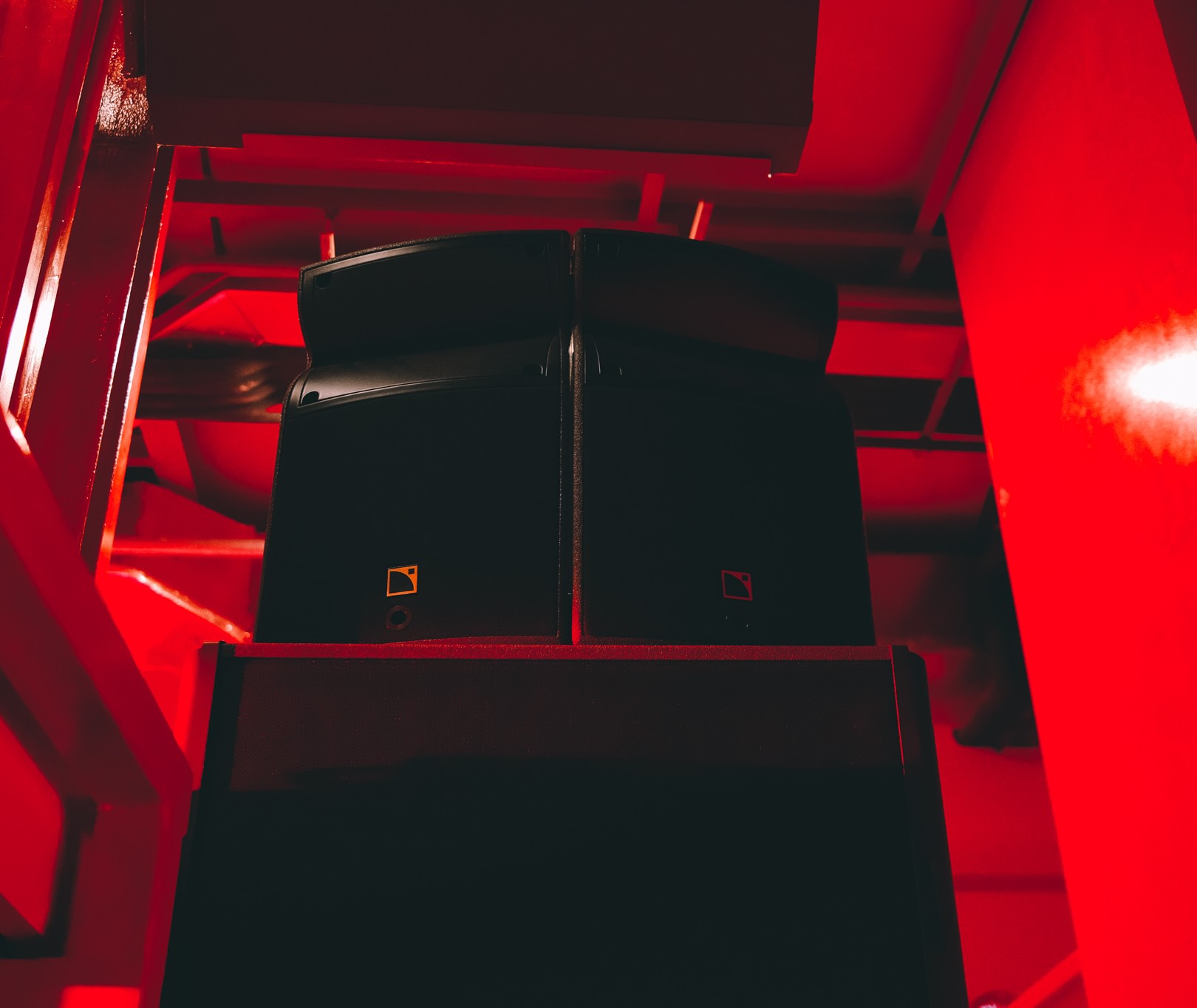 Les Enfants Brillants