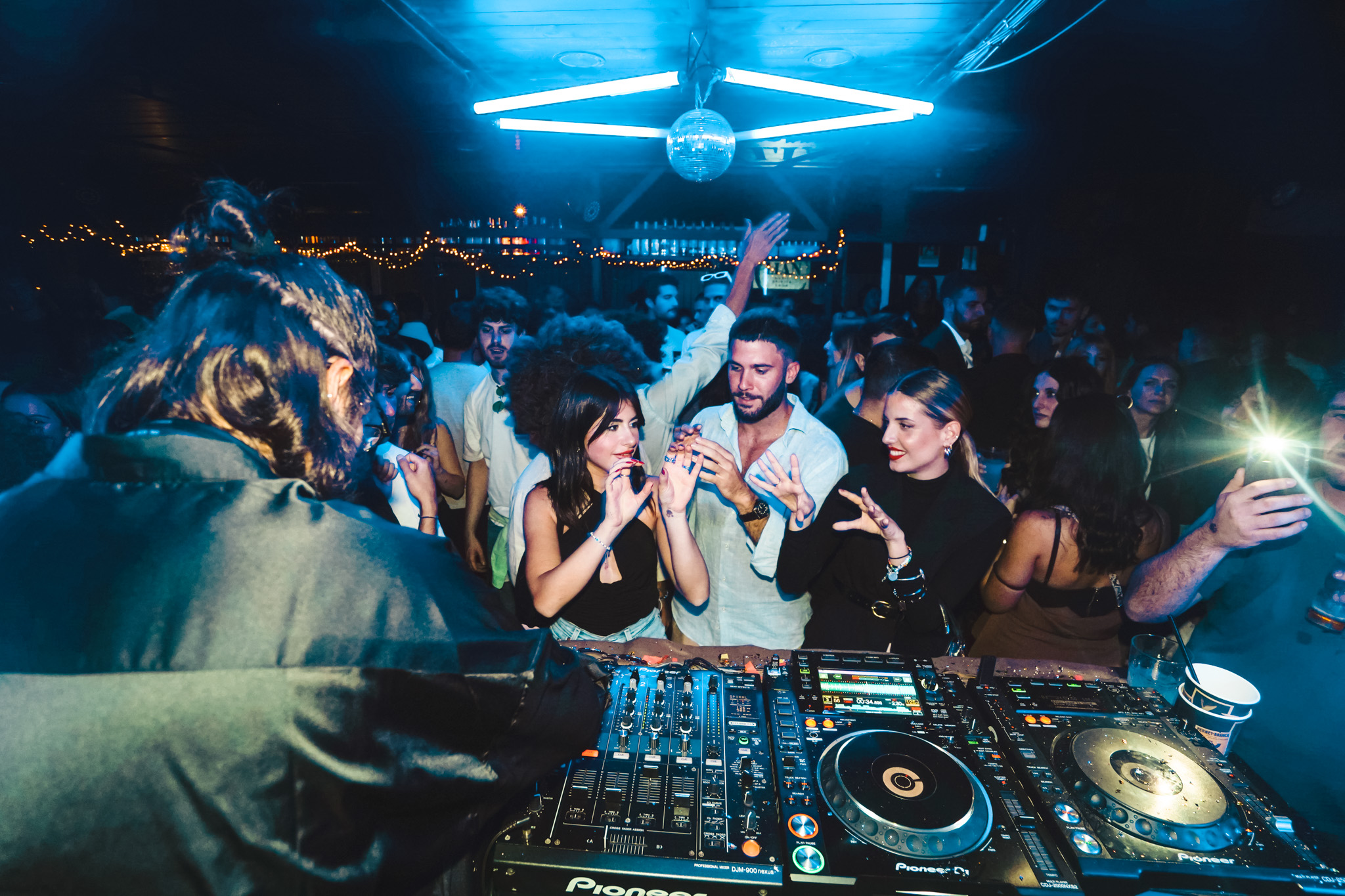 Lian Club gallery image