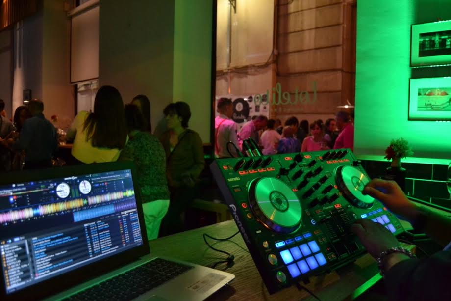 Lotelito gallery image