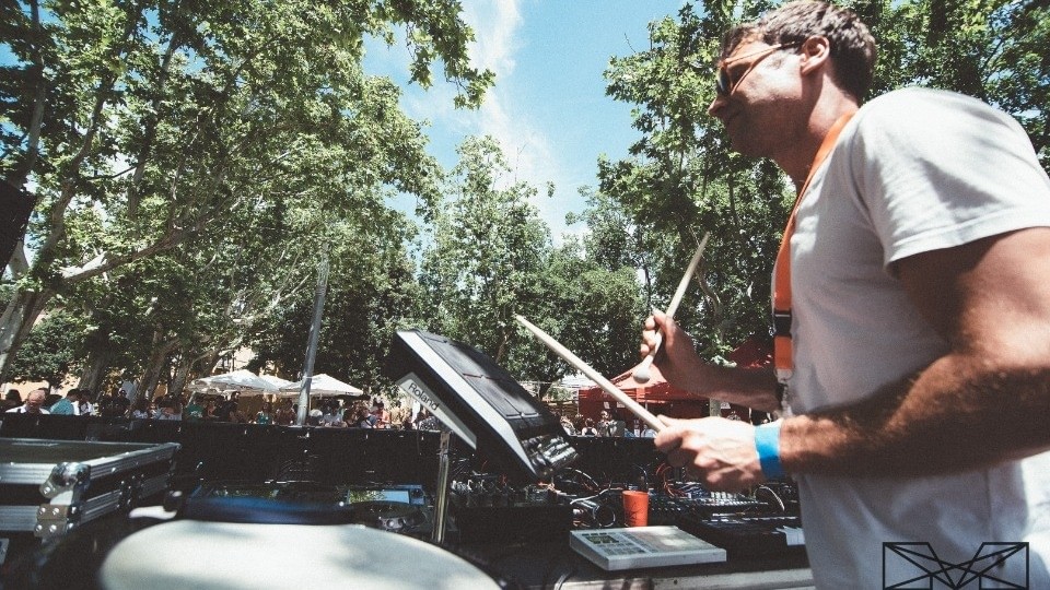 MANRUSIONICA_ Festival Sensorial de Música Electrónica gallery image