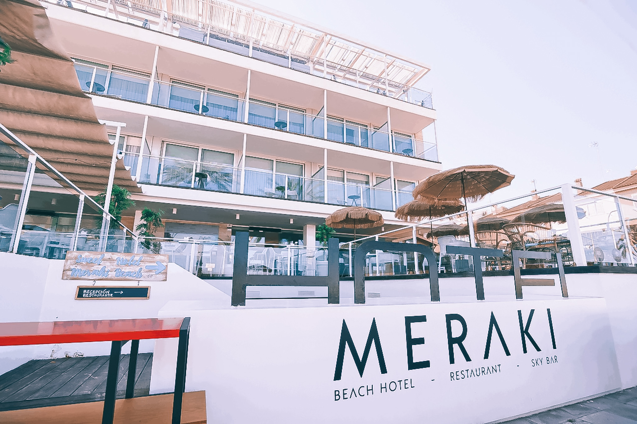 Meraki Beach Sky Bar gallery image