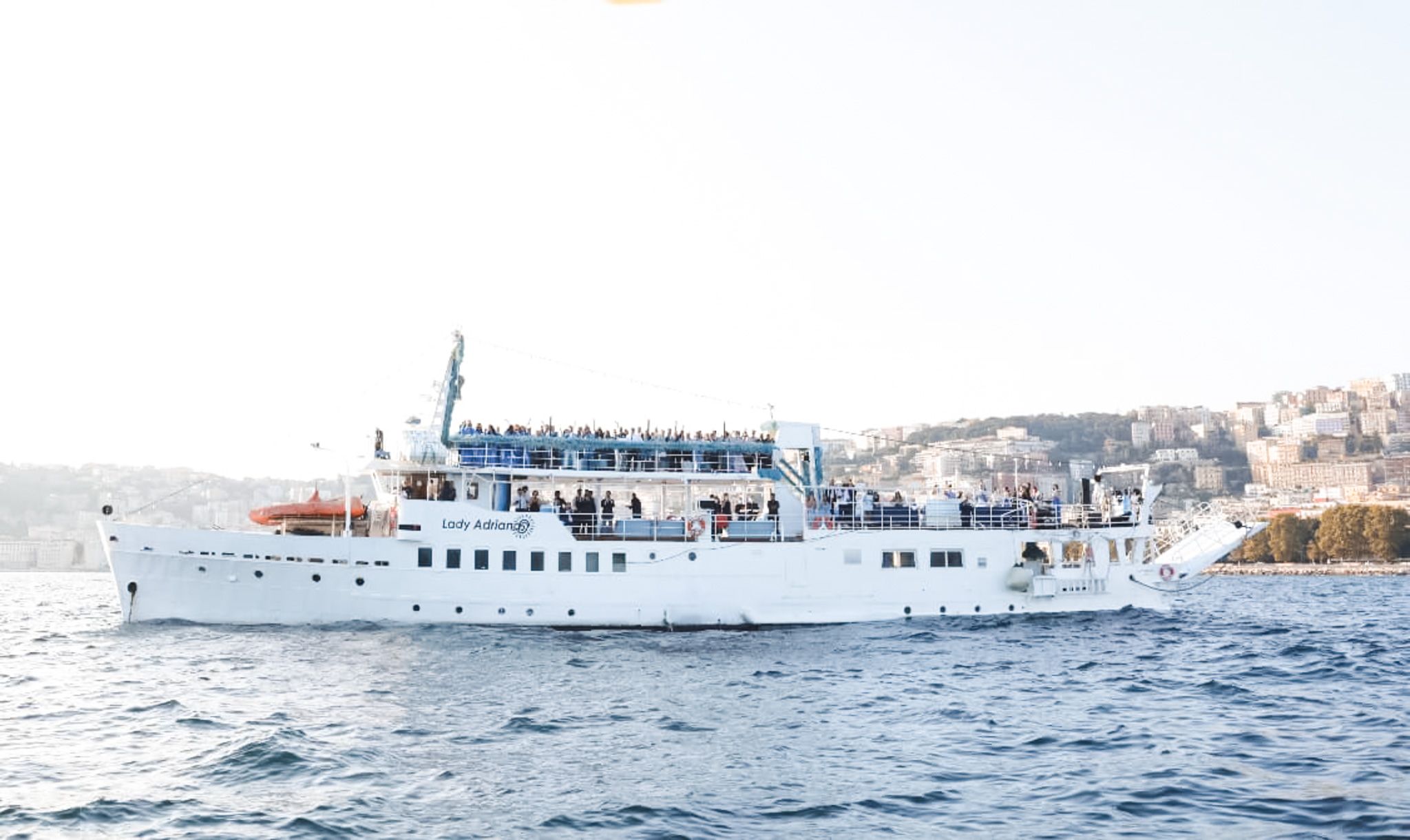 Nave Lady Adriana gallery image